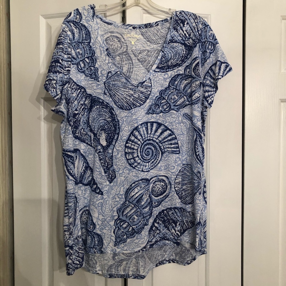 Lilly Pulitzer tee